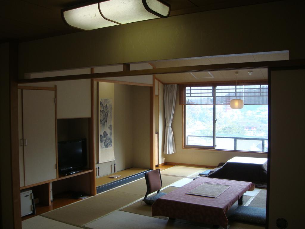 Hotel Jukeiso Hatsukaichi Esterno foto